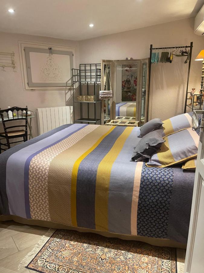 Bed and Breakfast Abeille Ванс Екстер'єр фото