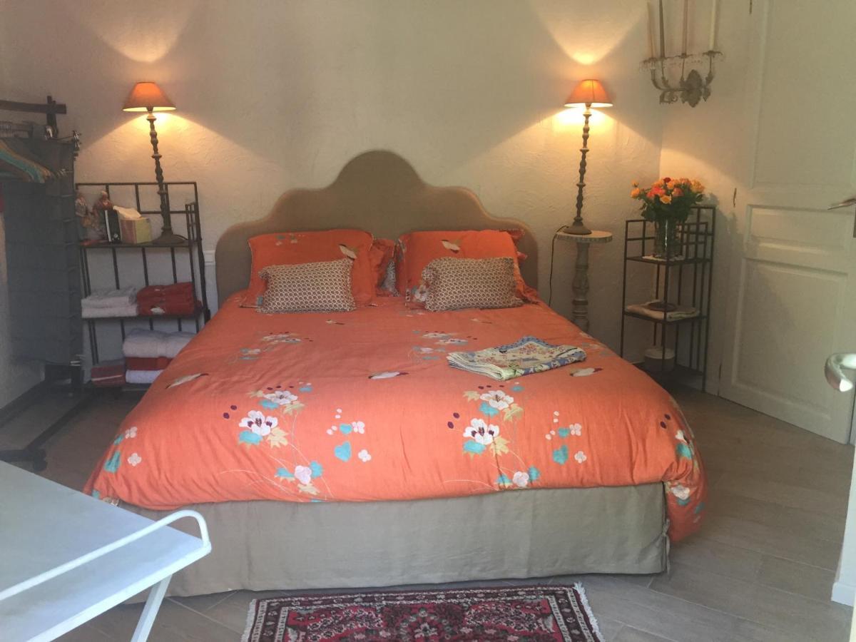 Bed and Breakfast Abeille Ванс Екстер'єр фото